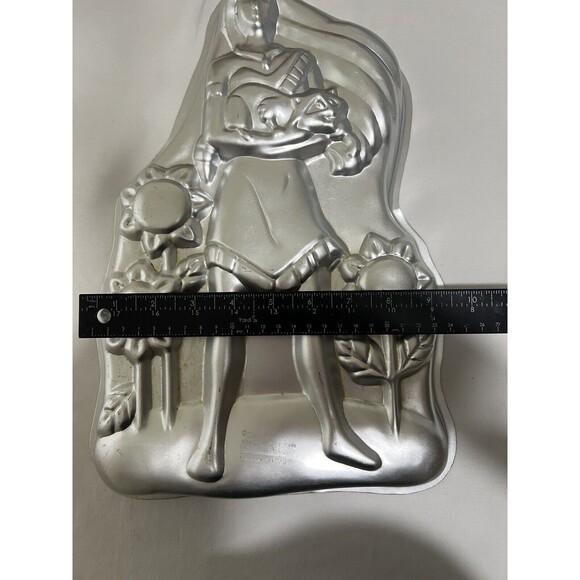Vintage Wilton Disney Pocahontas Bake Birthday Party Supplies Cake Pan Cartoon - Picture 7 of 8